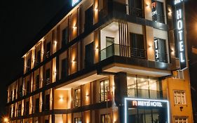 Meyzi Hotel